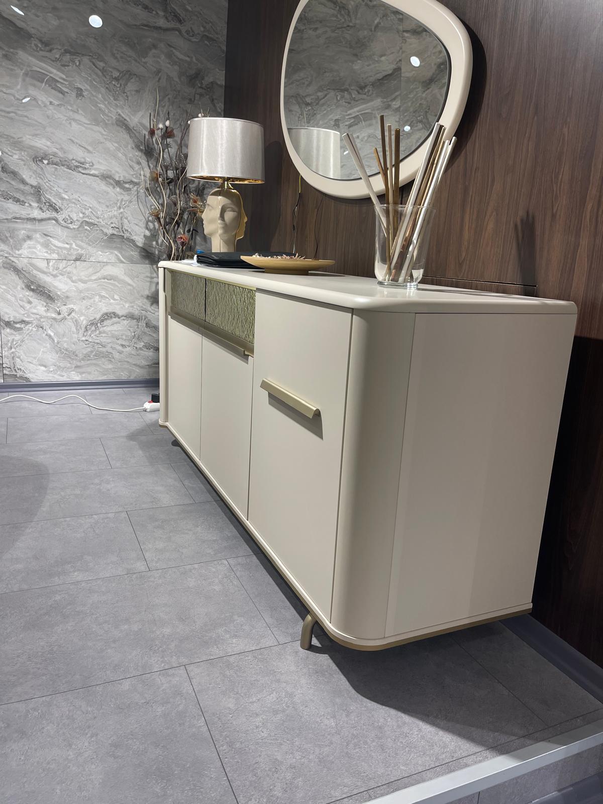 ROZA DINING ROOM SET