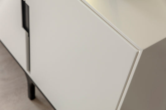 AURA SİYAH YEMEK ODASI