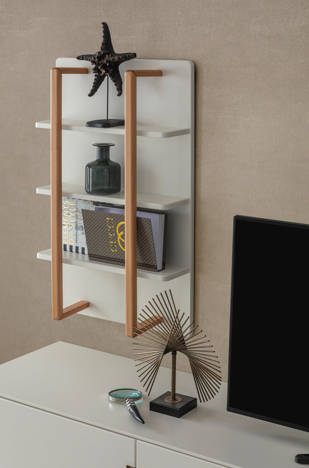 AURA WALNUT DINING ROOM