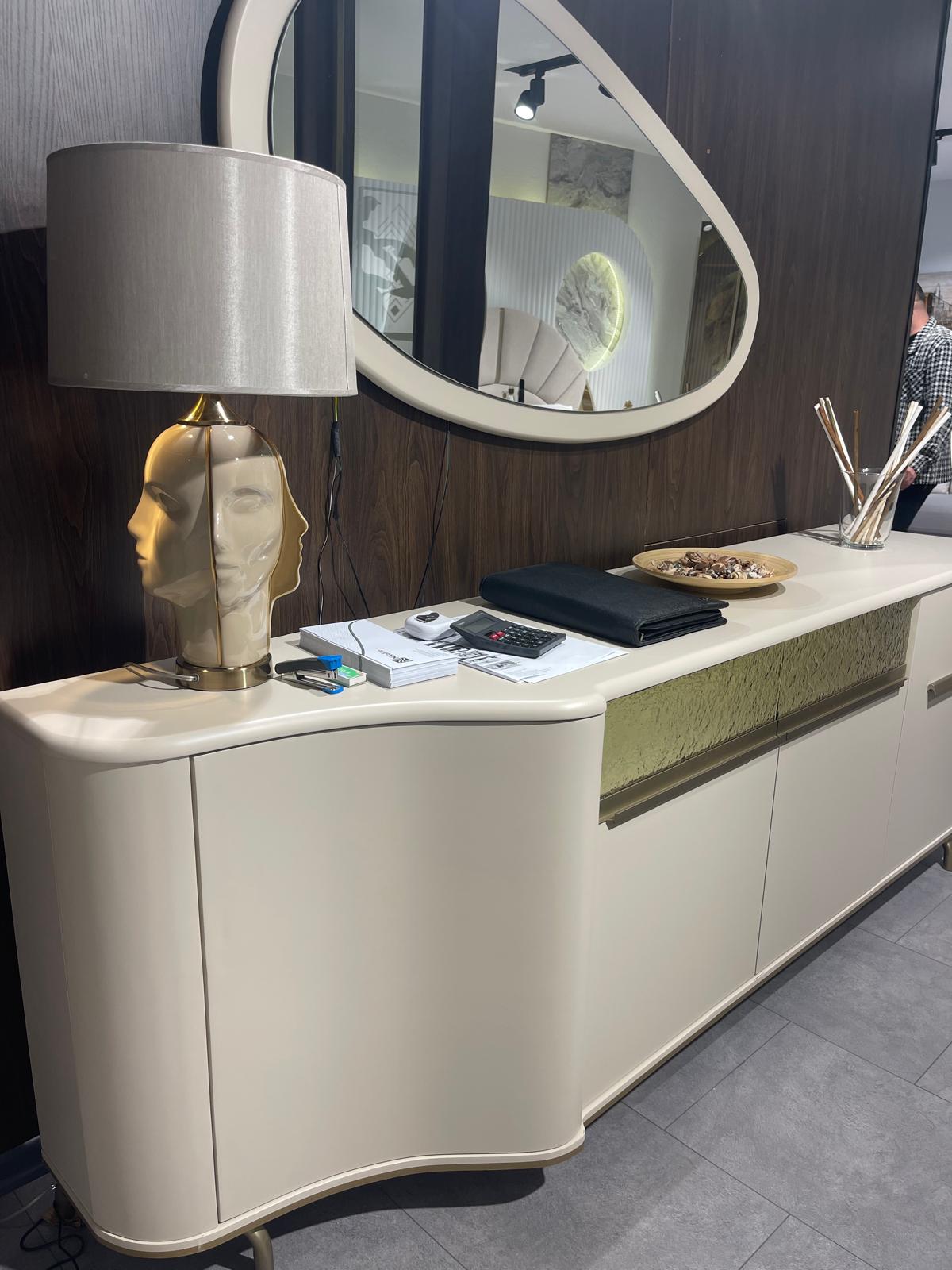 ROZA DINING ROOM SET